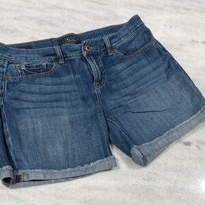 Lucky Brand Medium Blue Denim Frayed Hem Shorts